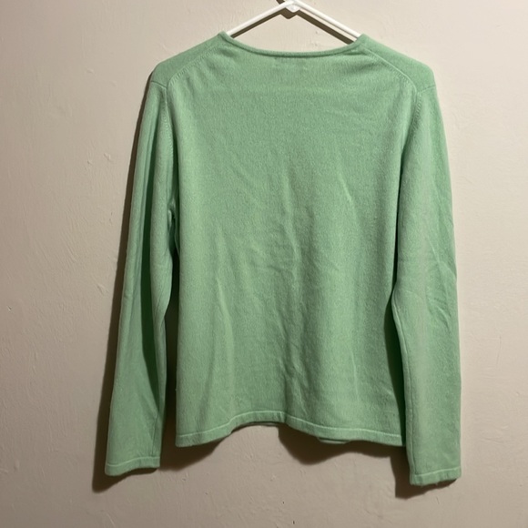 Talbots Mint V-Neck Sweater. Size L. - Picture 5 of 5
